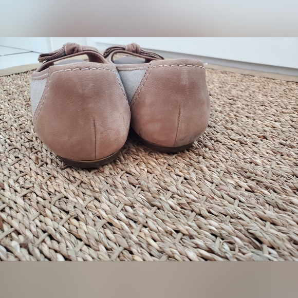 Clark's shoes - Picture 3 of 4